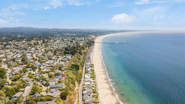 Detail Gallery Image 1 of 1 For 531 Townsend Dr, Aptos,  CA 95003 - 4 Beds | 3 Baths