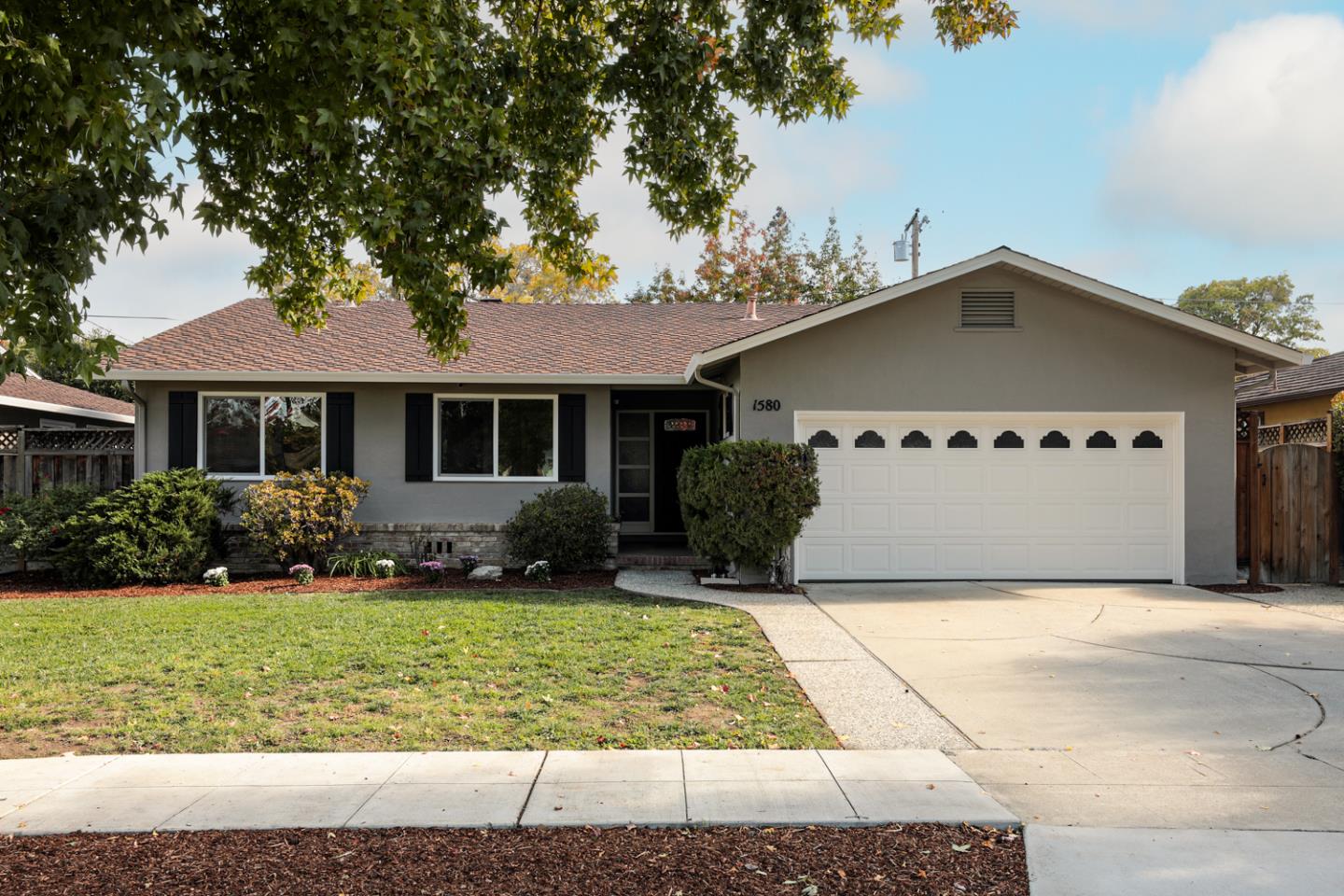 Detail Gallery Image 1 of 1 For 1580 Warbler Ave, Sunnyvale,  CA 94087 - 3 Beds | 2 Baths