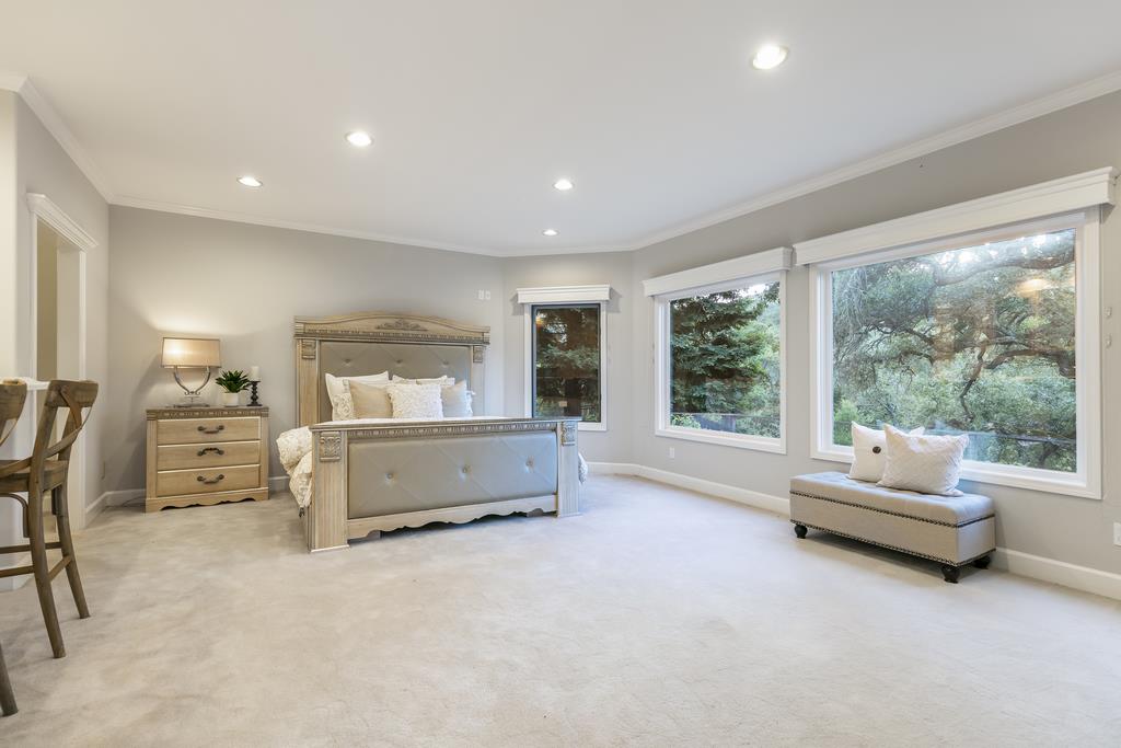 Detail Gallery Image 15 of 31 For 21518 Saratoga Heights Dr, Saratoga,  CA 95070 - 5 Beds | 4/2 Baths