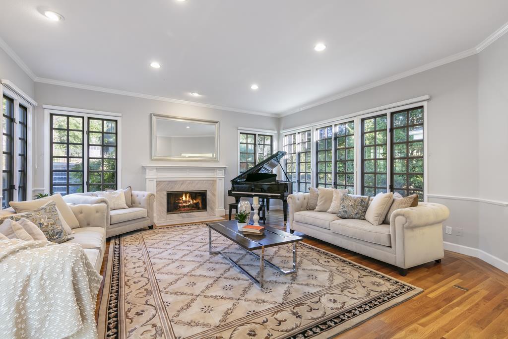 Detail Gallery Image 5 of 31 For 21518 Saratoga Heights Dr, Saratoga,  CA 95070 - 5 Beds | 4/2 Baths