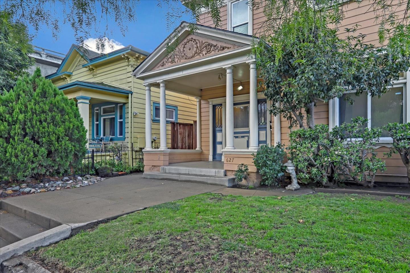 Detail Gallery Image 2 of 66 For 627 S 3rd St, San Jose,  CA 95112 - 9 Beds | 3/1 Baths