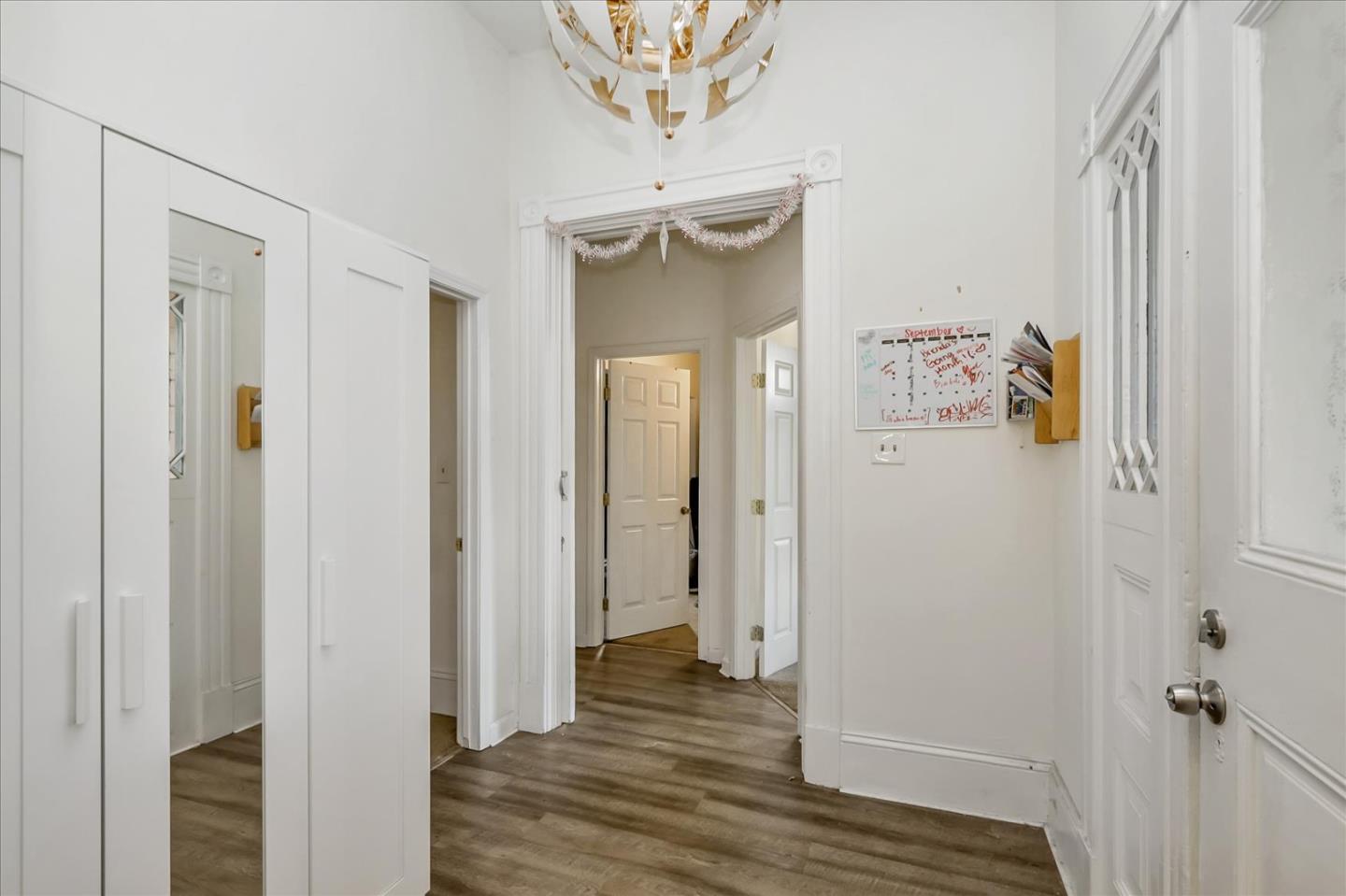 Detail Gallery Image 6 of 66 For 627 S 3rd St, San Jose,  CA 95112 - 9 Beds | 3/1 Baths