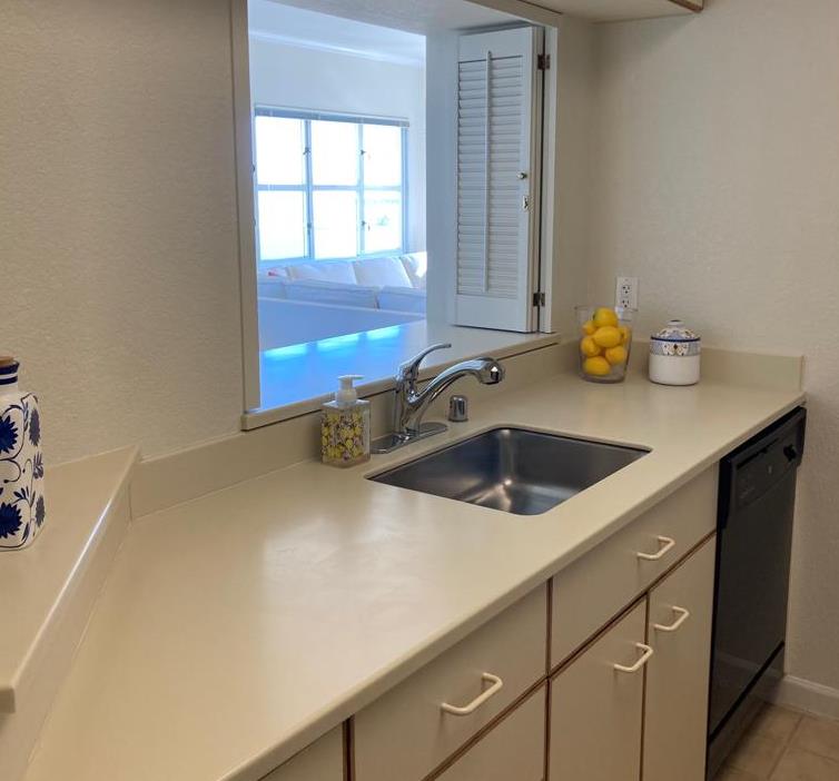 Detail Gallery Image 8 of 22 For 1 Baldwin Ave #804,  San Mateo,  CA 94401 - 1 Beds | 2 Baths