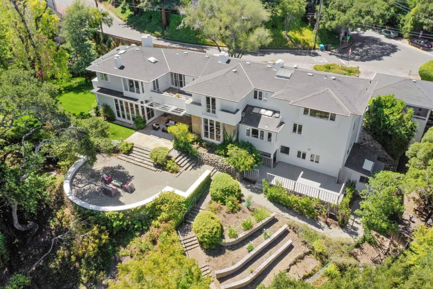Detail Gallery Image 54 of 71 For 711 Hayne Rd, Hillsborough,  CA 94010 - 5 Beds | 4/3 Baths