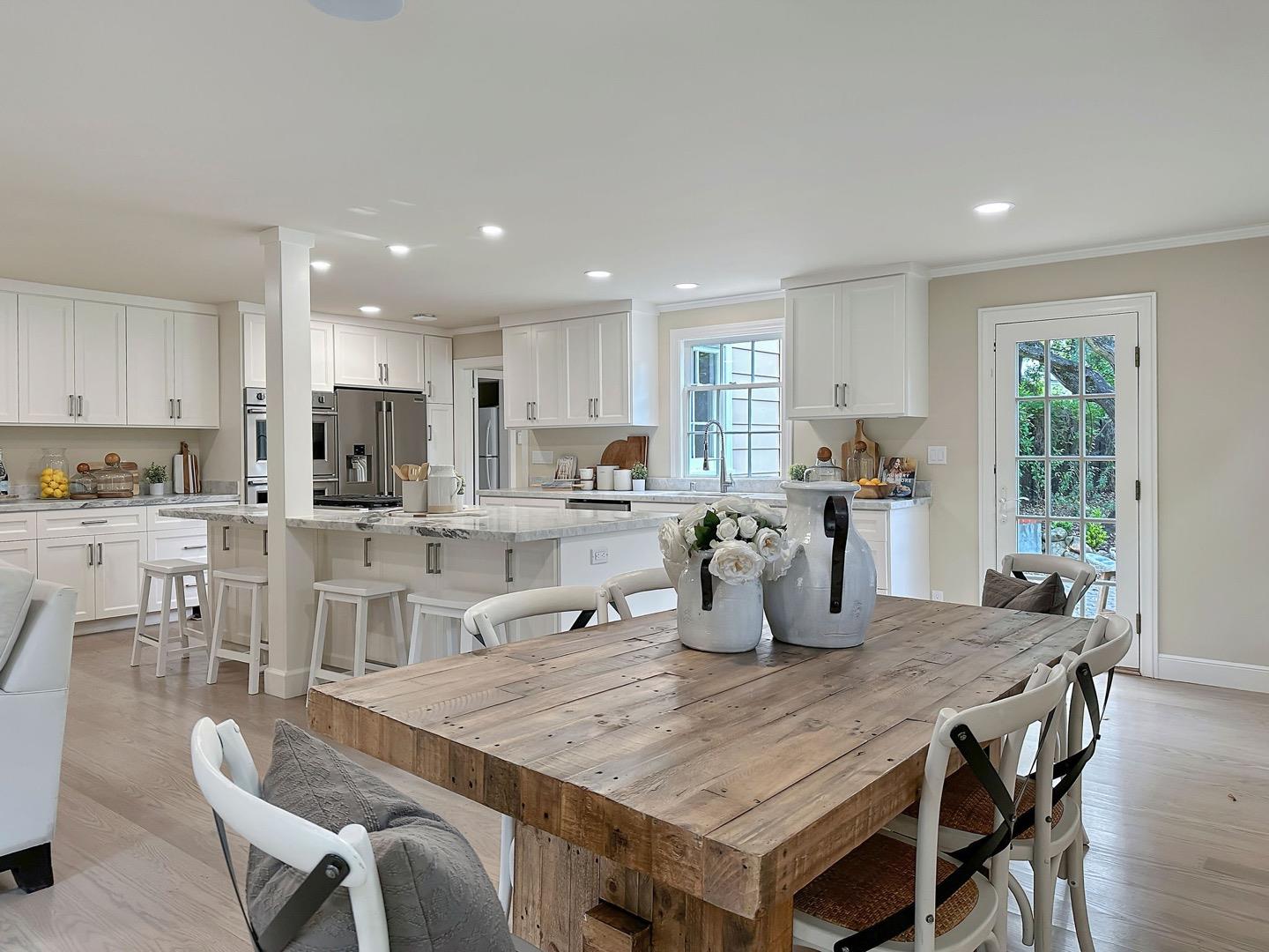 Detail Gallery Image 9 of 72 For 1254 San Raymundo Rd, Hillsborough,  CA 94010 - 5 Beds | 5 Baths