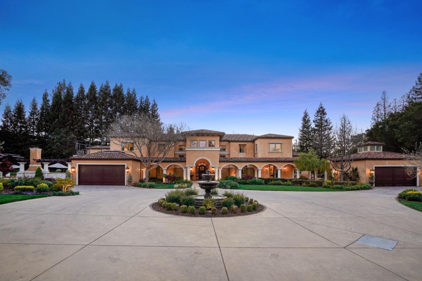 Detail Gallery Image 12 of 107 For 15121 Becky Ln, Monte Sereno,  CA 95030 - 6 Beds | 6/2 Baths