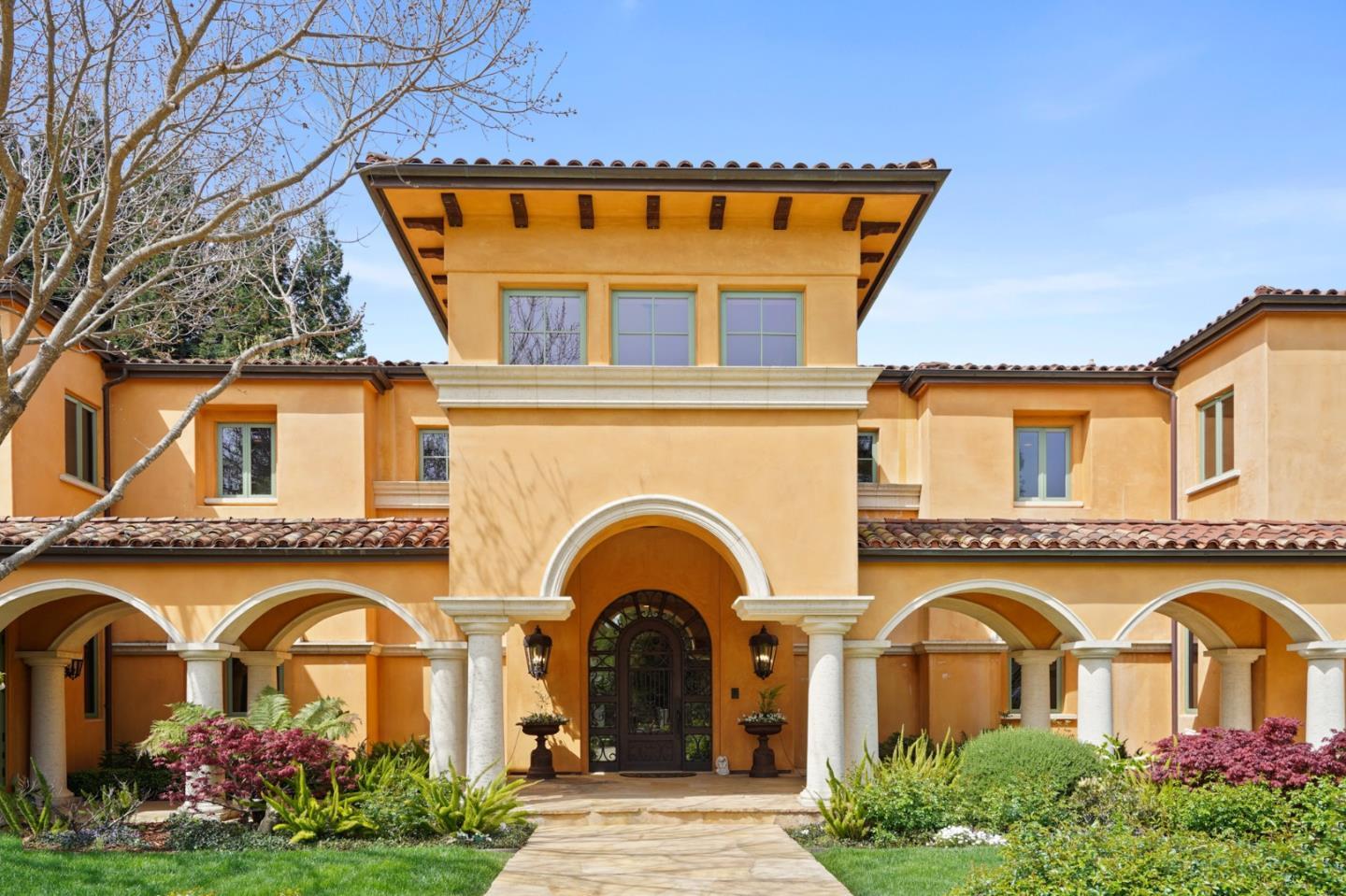 Detail Gallery Image 16 of 107 For 15121 Becky Ln, Monte Sereno,  CA 95030 - 6 Beds | 6/2 Baths