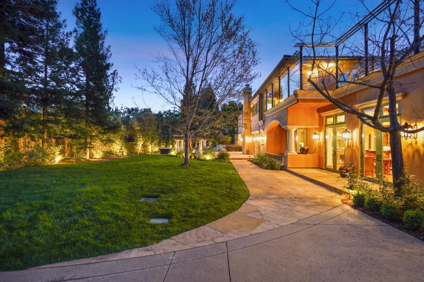 Detail Gallery Image 3 of 107 For 15121 Becky Ln, Monte Sereno,  CA 95030 - 6 Beds | 6/2 Baths