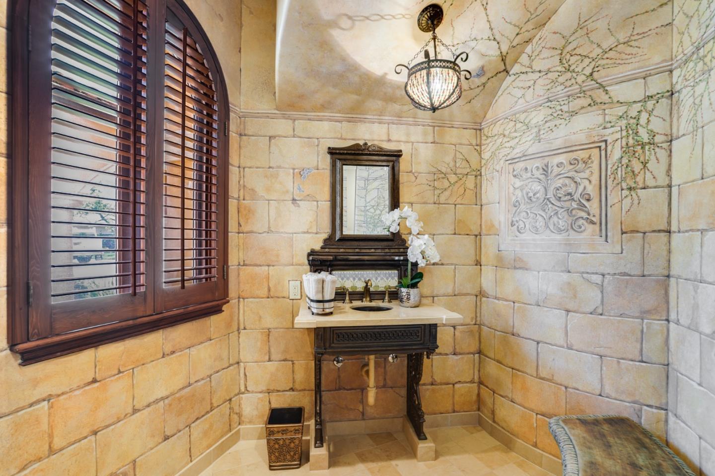 Detail Gallery Image 35 of 107 For 15121 Becky Ln, Monte Sereno,  CA 95030 - 6 Beds | 6/2 Baths