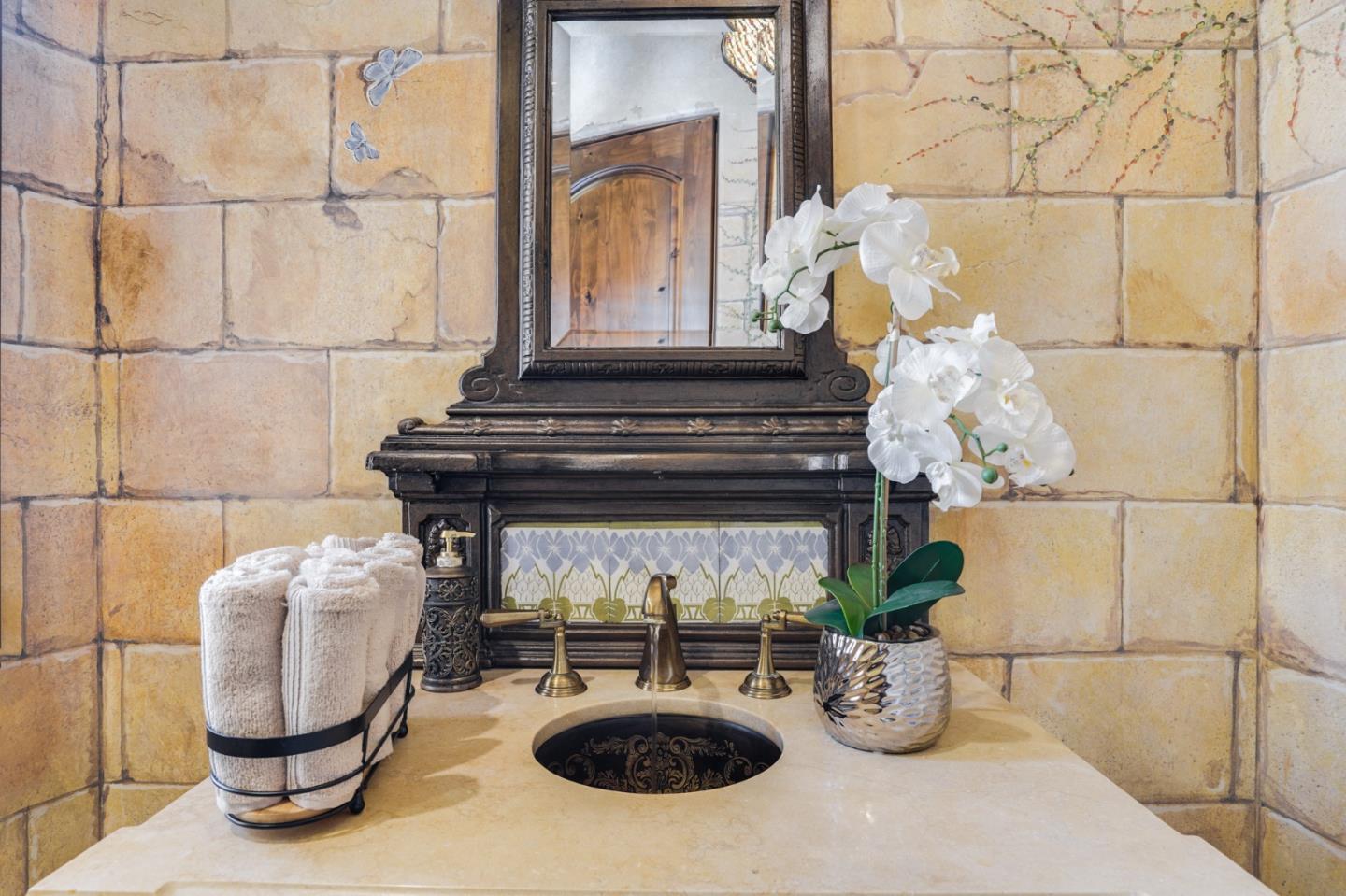 Detail Gallery Image 36 of 107 For 15121 Becky Ln, Monte Sereno,  CA 95030 - 6 Beds | 6/2 Baths