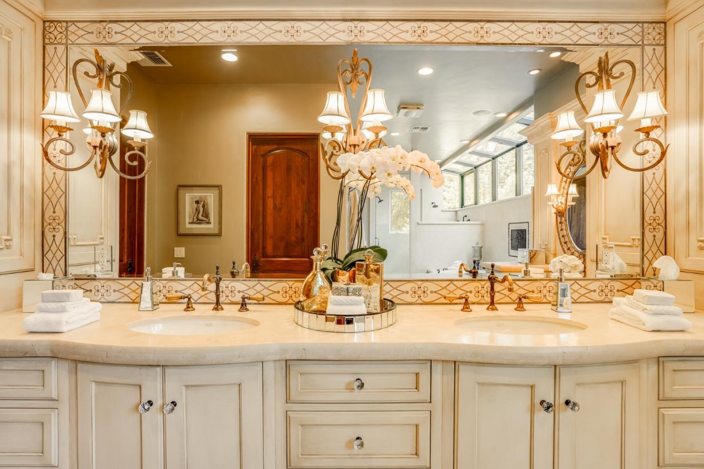 Detail Gallery Image 43 of 107 For 15121 Becky Ln, Monte Sereno,  CA 95030 - 6 Beds | 6/2 Baths