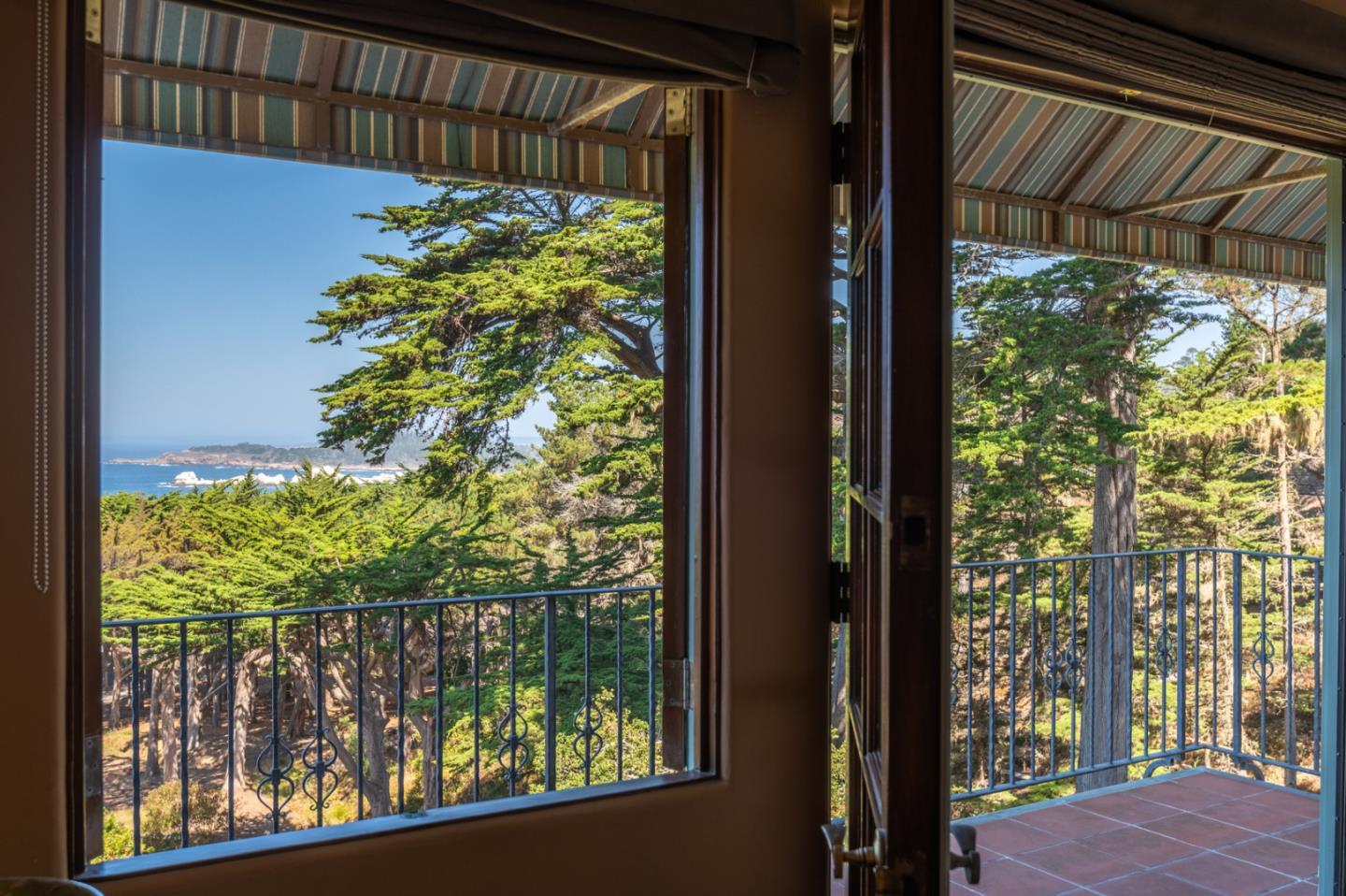 Detail Gallery Image 18 of 27 For 232 Highway 1, Carmel,  CA 93923 - 4 Beds | 4/1 Baths