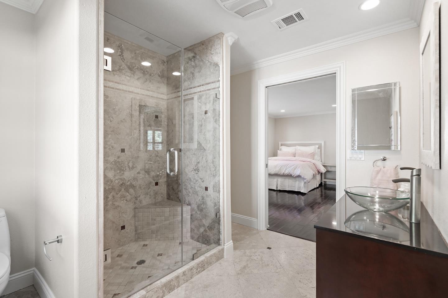 Detail Gallery Image 25 of 52 For 11331 Entrada Pl, Los Altos,  CA 94024 - 5 Beds | 5/1 Baths