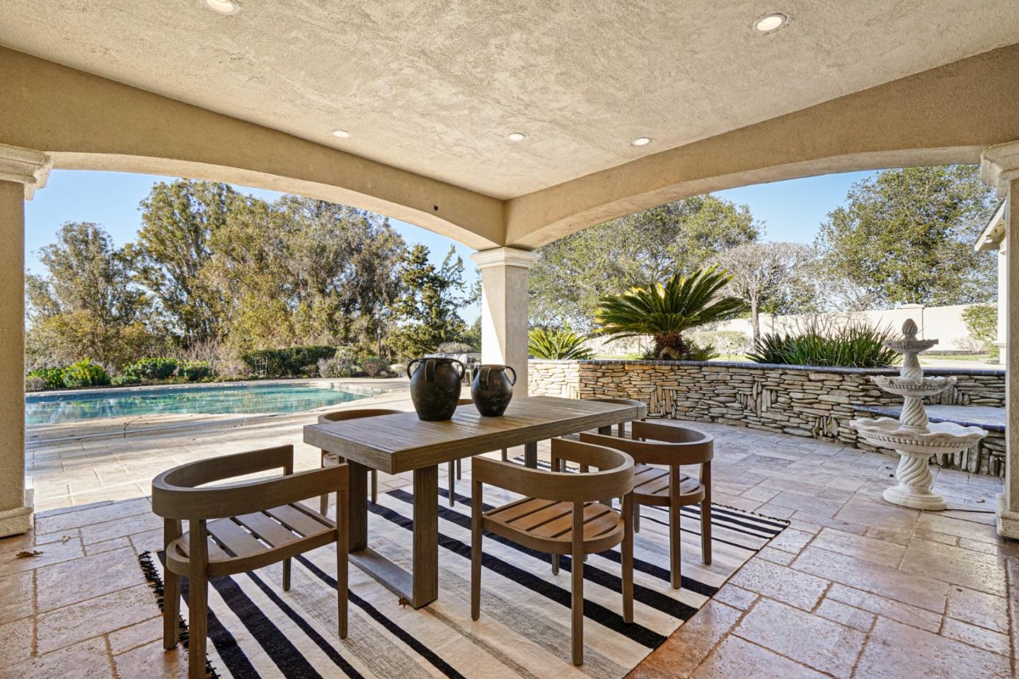 Detail Gallery Image 40 of 52 For 11331 Entrada Pl, Los Altos,  CA 94024 - 5 Beds | 5/1 Baths