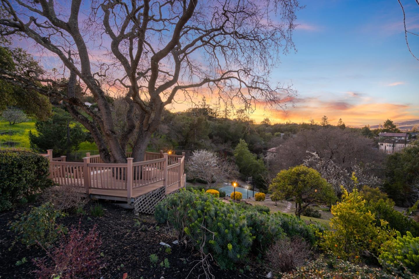 Detail Gallery Image 50 of 52 For 11331 Entrada Pl, Los Altos,  CA 94024 - 5 Beds | 5/1 Baths