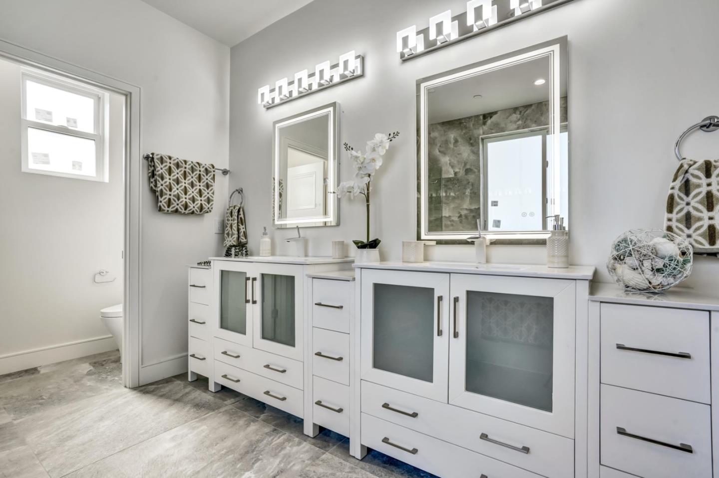 Detail Gallery Image 14 of 25 For 229 Budd Ave, Campbell,  CA 95008 - 5 Beds | 5/1 Baths