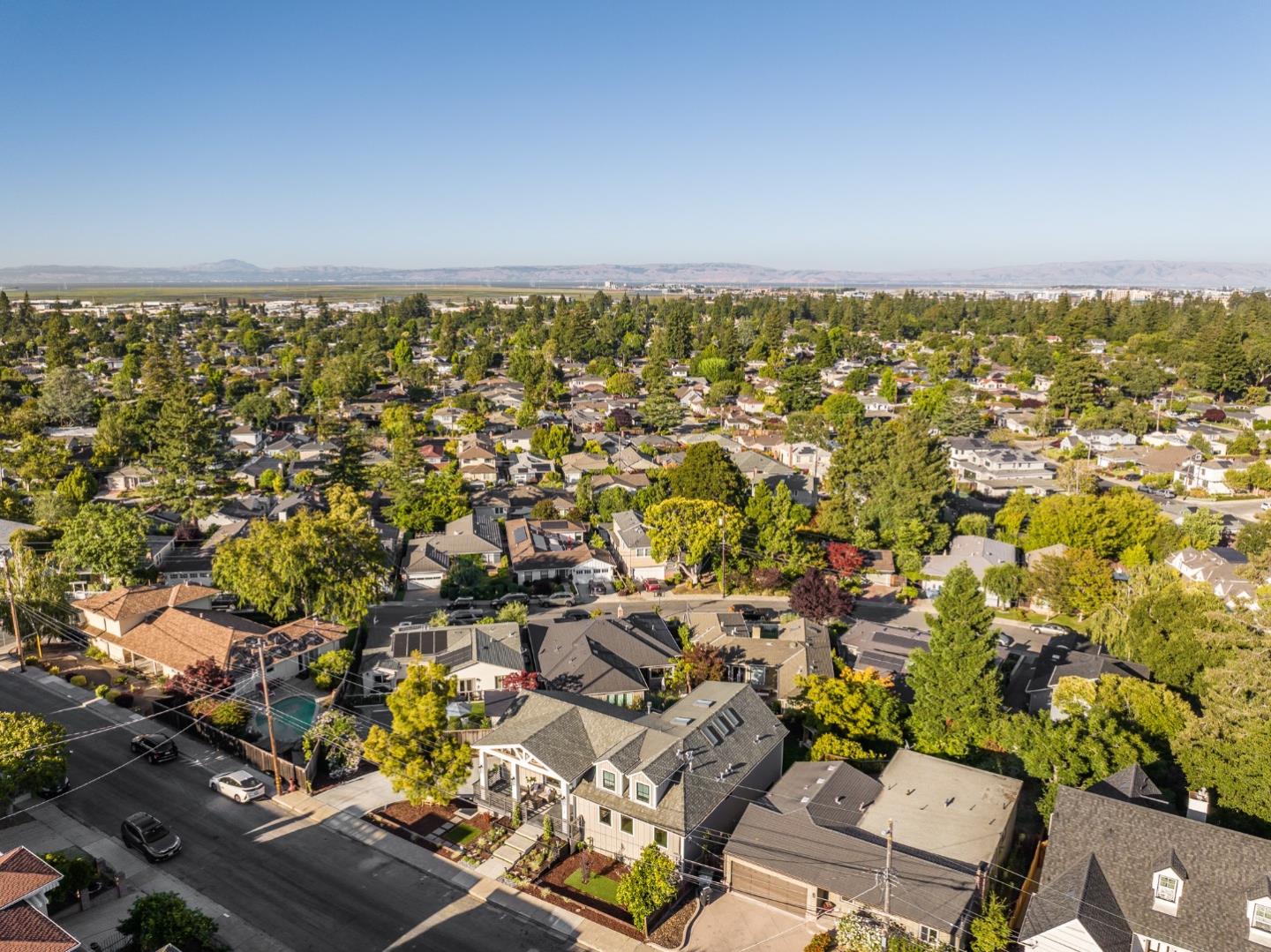 Detail Gallery Image 109 of 110 For 125 Garnet Ave, San Carlos,  CA 94070 - 5 Beds | 4 Baths