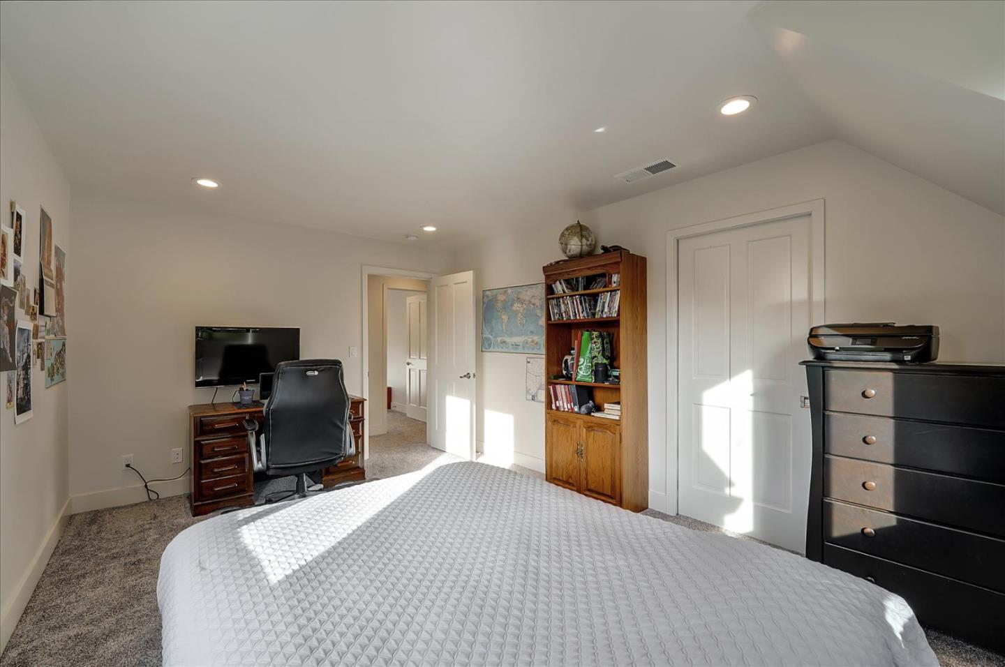 Detail Gallery Image 27 of 50 For 267 Chirco Ave, Santa Cruz,  CA 95065 - 5 Beds | 3 Baths