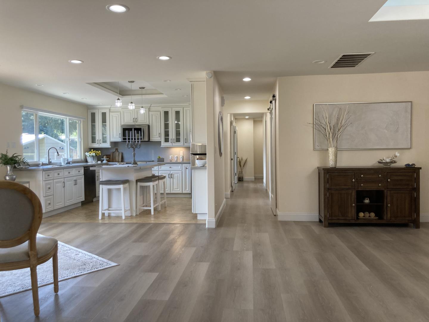 Detail Gallery Image 13 of 58 For 16165 Jackson Oaks Dr, Morgan Hill,  CA 95037 - 4 Beds | 2/1 Baths