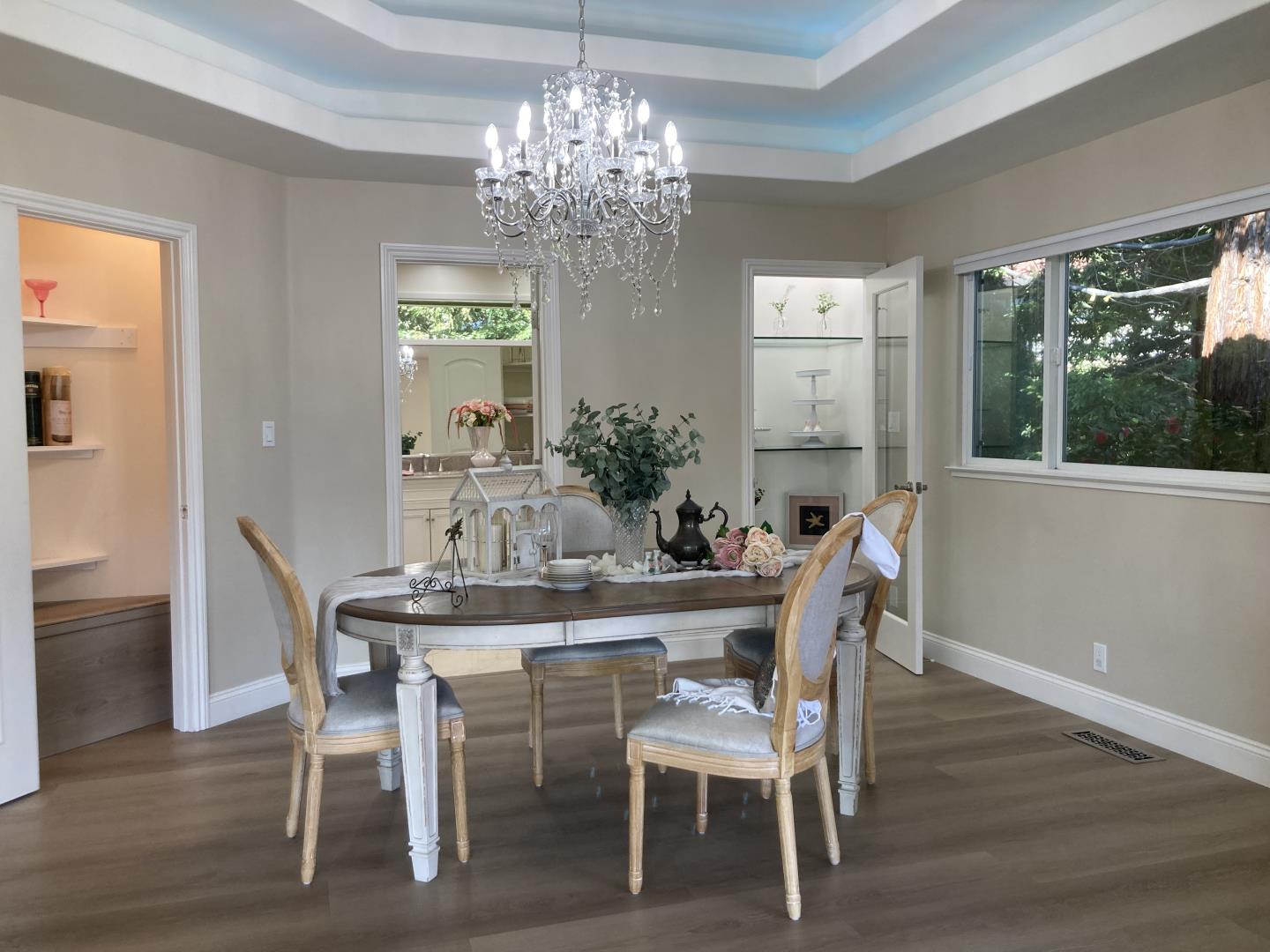 Detail Gallery Image 15 of 58 For 16165 Jackson Oaks Dr, Morgan Hill,  CA 95037 - 4 Beds | 2/1 Baths