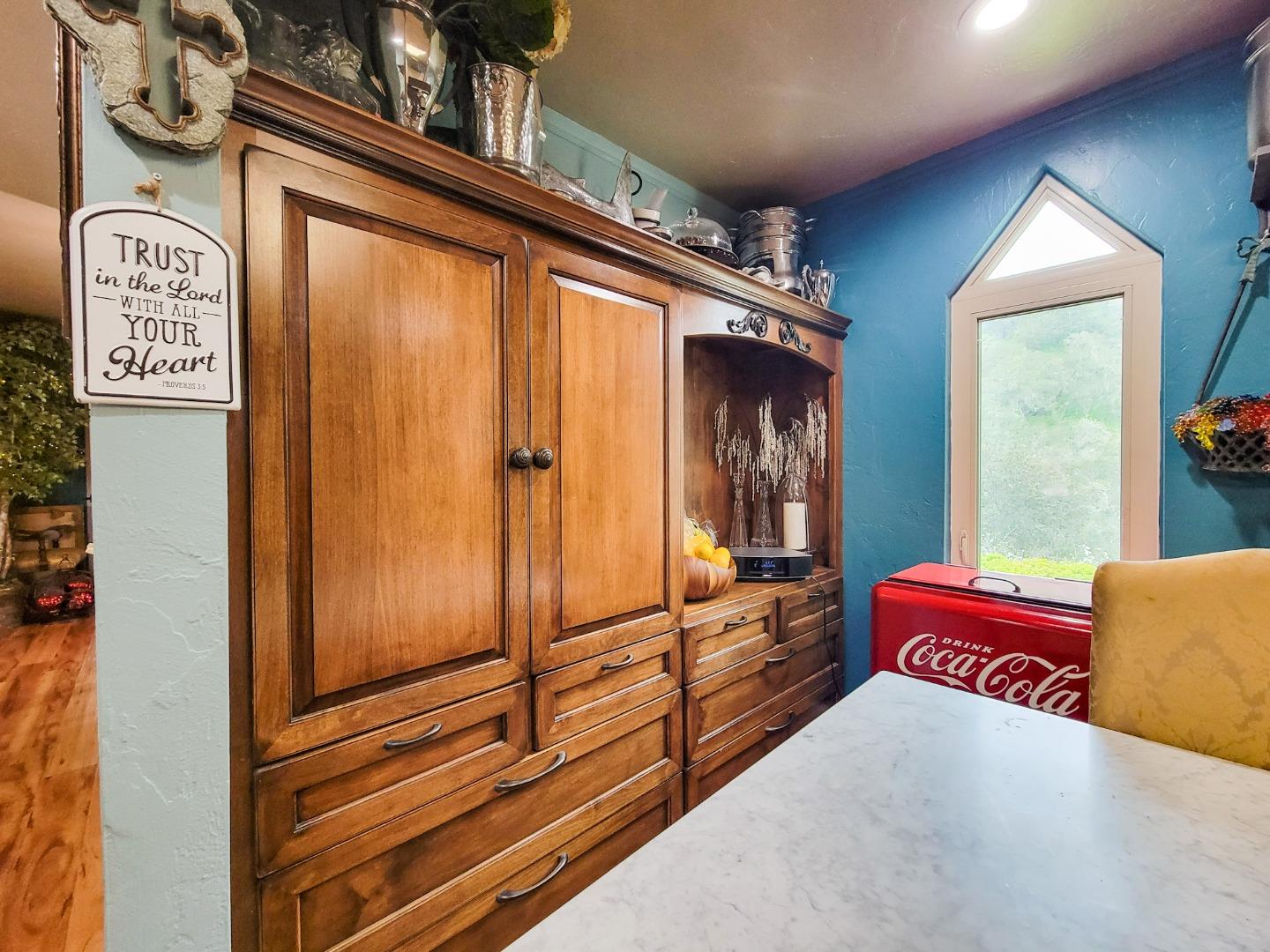 Detail Gallery Image 11 of 30 For 25949 Deer Run Ln, Salinas,  CA 93908 - 2 Beds | 2/1 Baths