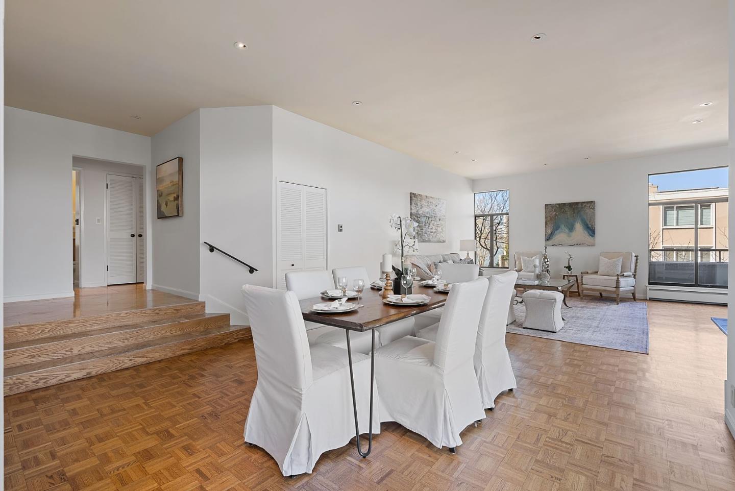 Detail Gallery Image 9 of 55 For 2390 Hyde St 1a,  San Francisco,  CA 94109 - 3 Beds | 2 Baths