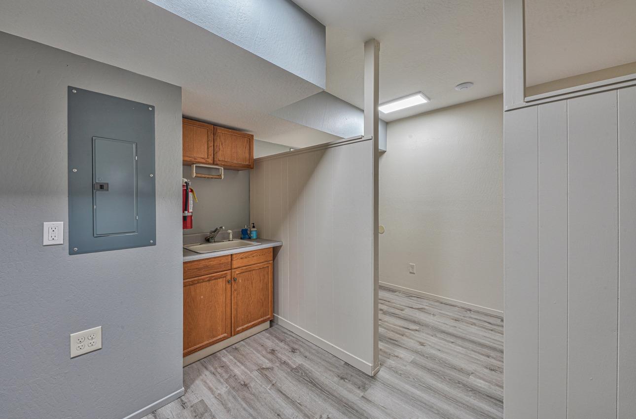 Detail Gallery Image 20 of 36 For 19045 Portola Dr, Salinas,  CA 93908 - – Beds | – Baths