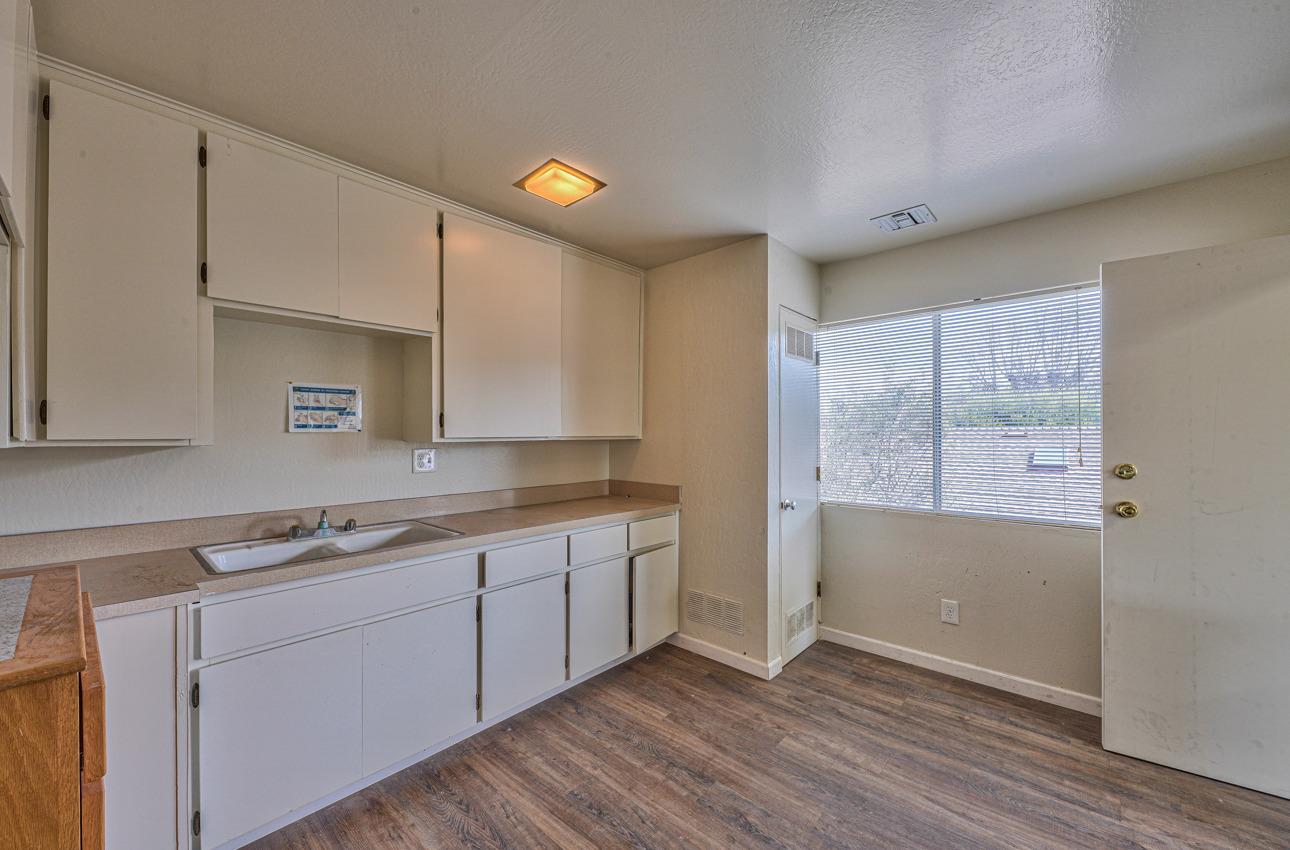 Detail Gallery Image 33 of 36 For 19045 Portola Dr, Salinas,  CA 93908 - – Beds | – Baths