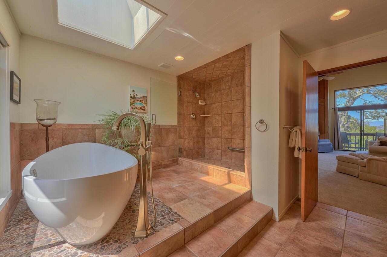 Detail Gallery Image 30 of 64 For 13045 Paseo Barranco, Salinas,  CA 93908 - 6 Beds | 4/1 Baths