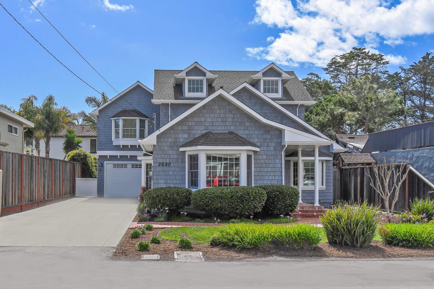 Detail Gallery Image 1 of 1 For 2680 Warren St, Santa Cruz,  CA 95062 - 4 Beds | 3/1 Baths