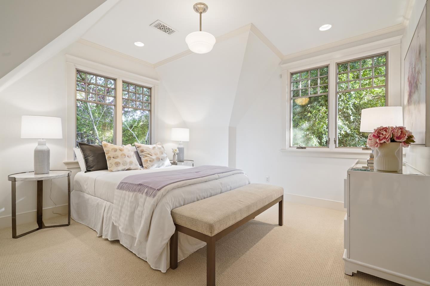 Detail Gallery Image 62 of 113 For 535 Kingsley Ave, Palo Alto,  CA 94301 - 5 Beds | 3/1 Baths