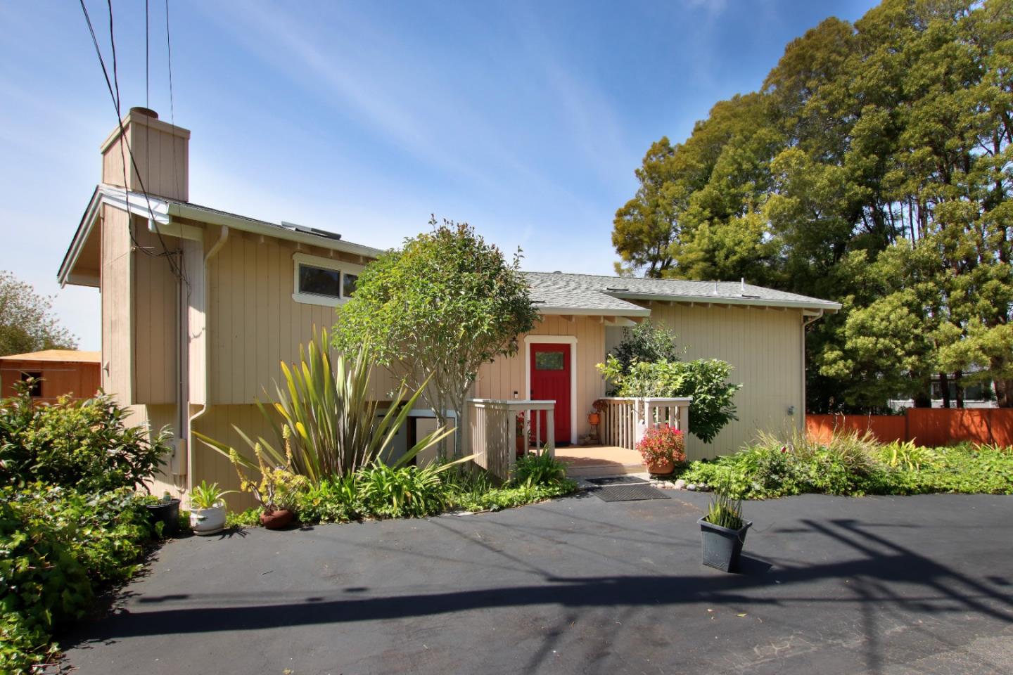 Photo of 204 Bayview Ct in Aptos, CA