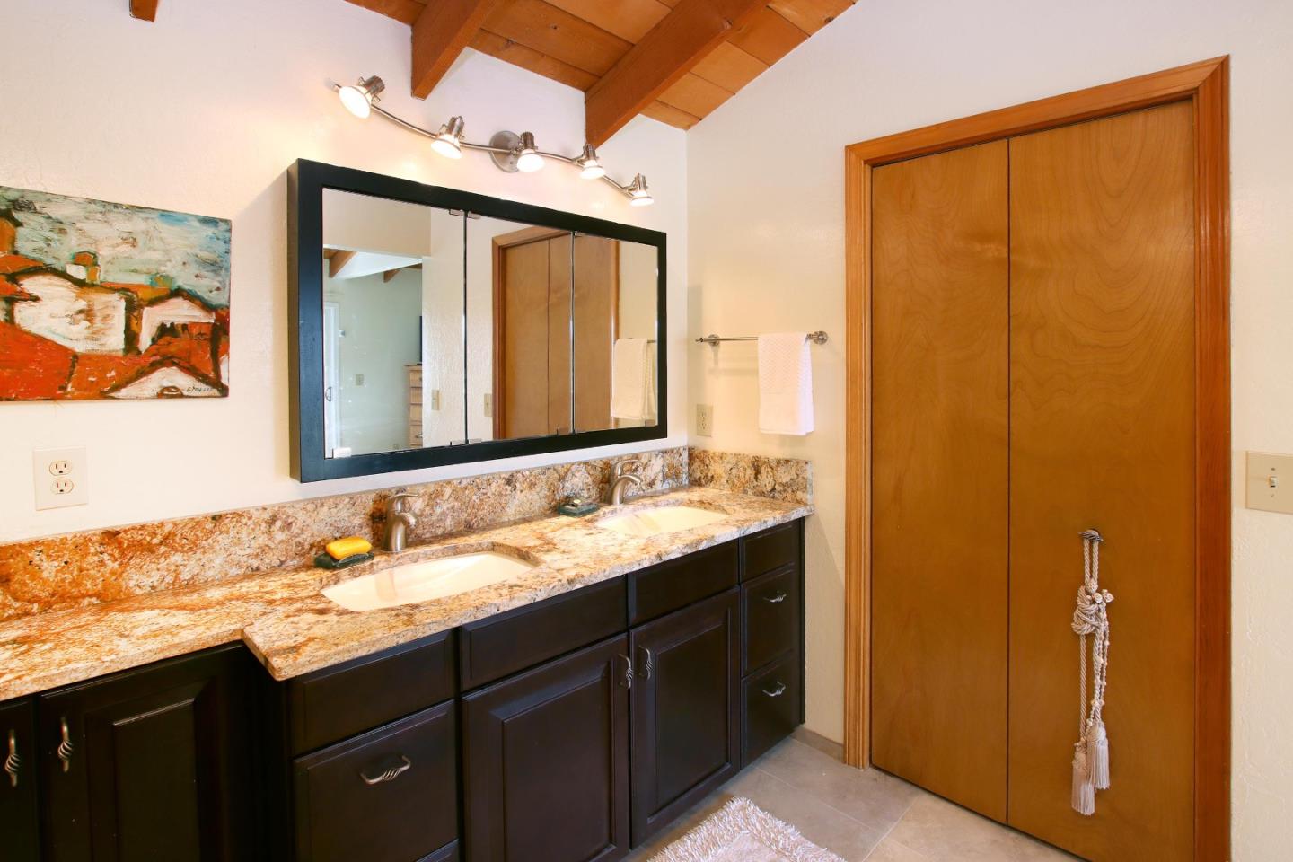 Detail Gallery Image 26 of 37 For 204 Bayview Ct, Aptos,  CA 95003 - 3 Beds | 2 Baths