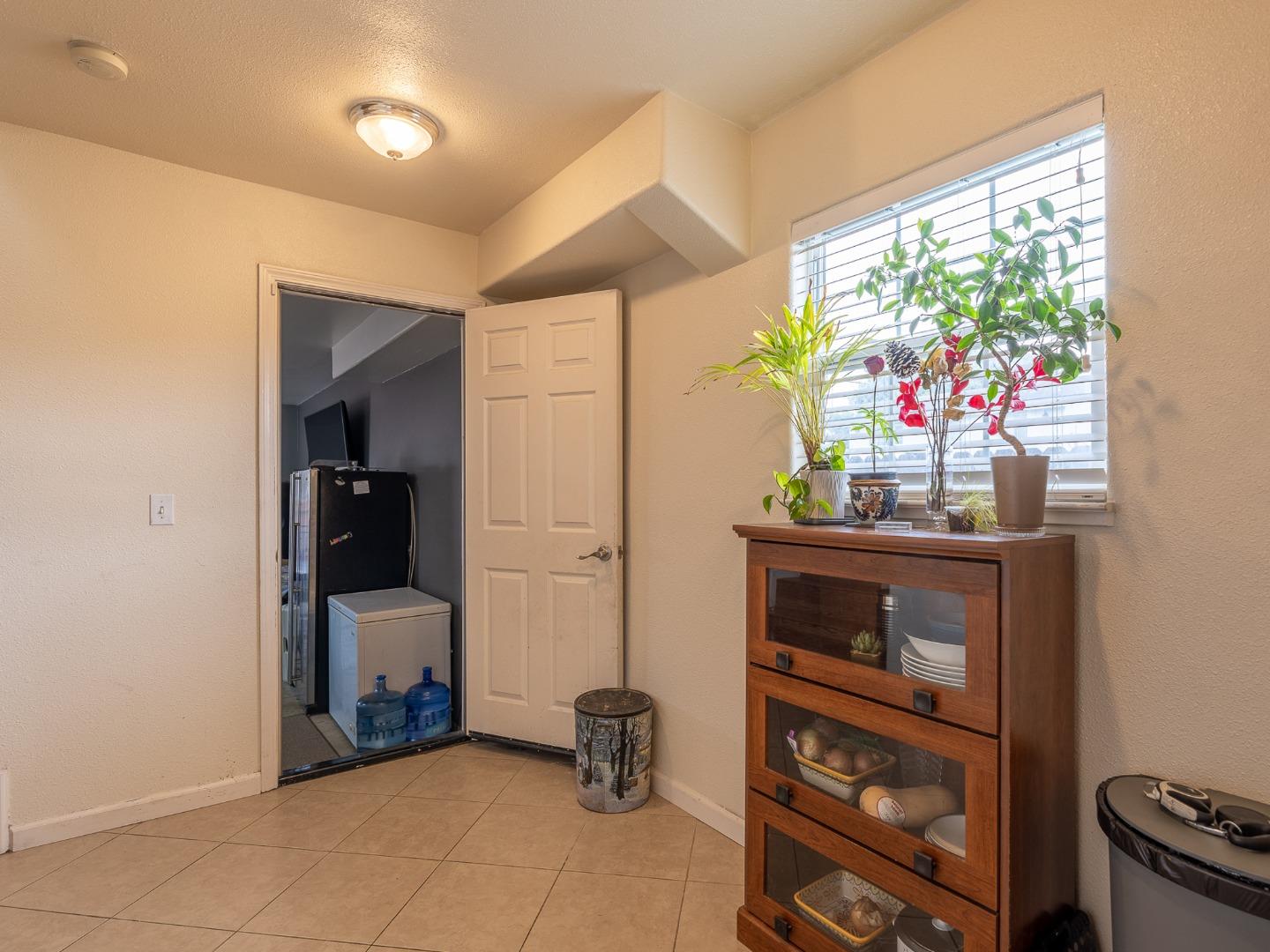 Detail Gallery Image 18 of 27 For 420 Hyland Dr, Salinas,  CA 93907 - 3 Beds | 2 Baths