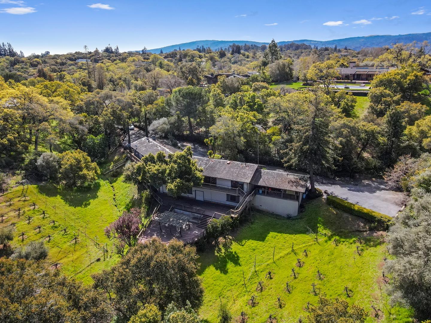 Detail Gallery Image 1 of 1 For 111 Escobar Rd, Portola Valley,  CA 94028 - 5 Beds | 4/1 Baths