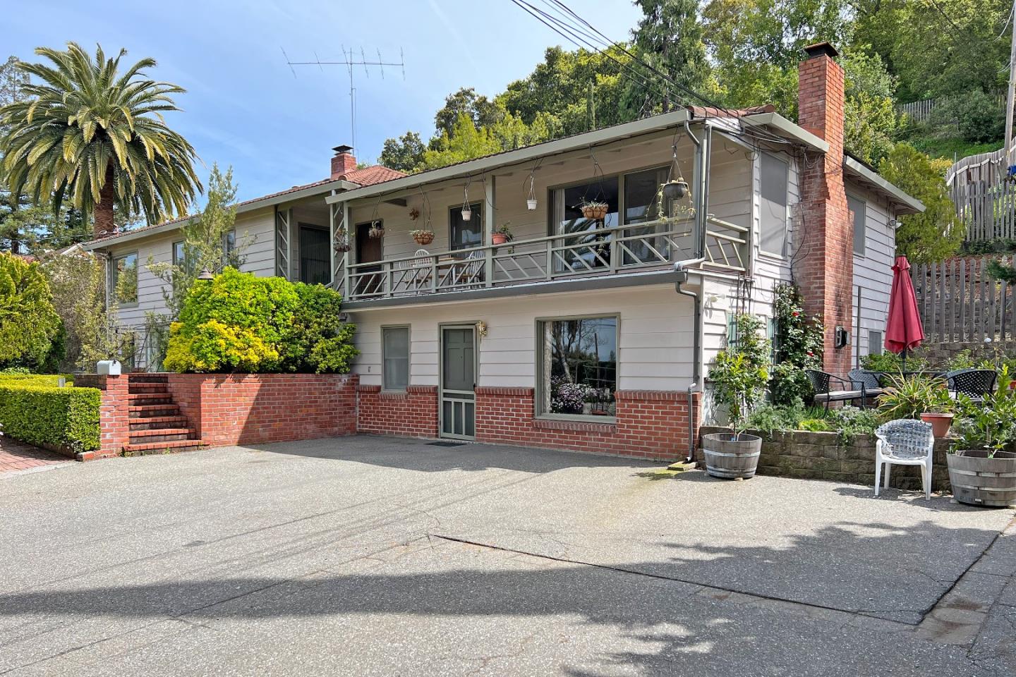 Detail Gallery Image 1 of 1 For 15850 Blossom Hill Rd, Los Gatos,  CA 95032 - 5 Beds | 3/1 Baths