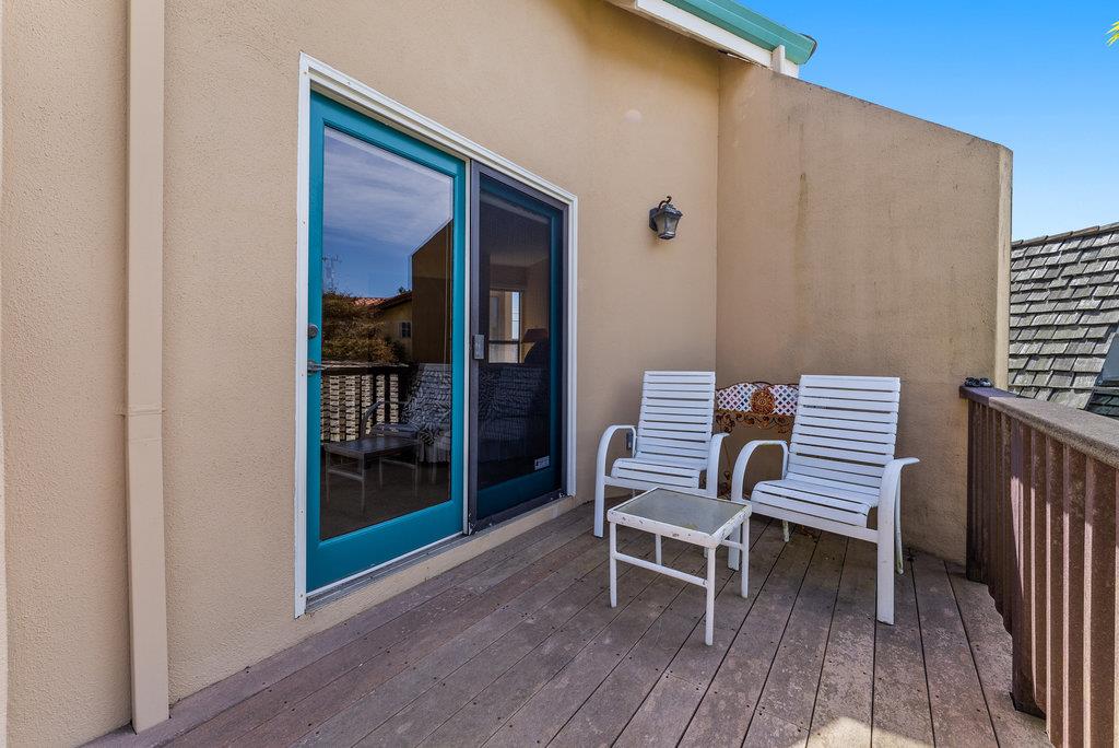 Detail Gallery Image 35 of 72 For 1212 W Cliff Dr, Santa Cruz,  CA 95060 - 4 Beds | 2/1 Baths