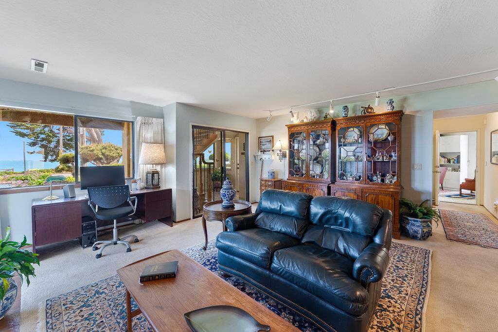 1212 W Cliff Dr, Santa Cruz, CA 95060 4 Beds 2/1 Baths