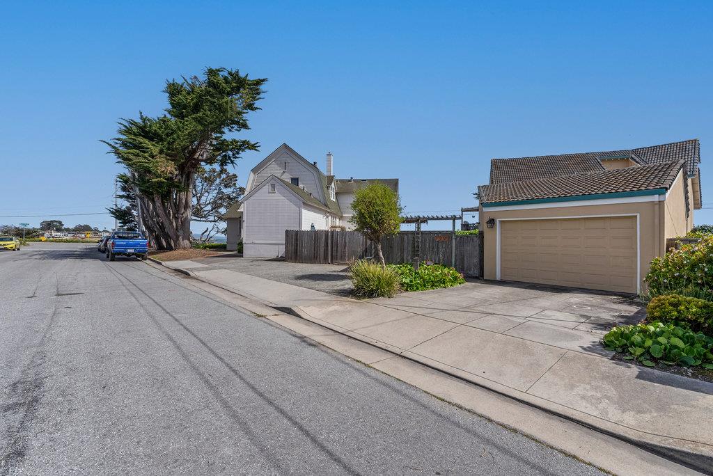 Detail Gallery Image 57 of 72 For 1212 W Cliff Dr, Santa Cruz,  CA 95060 - 4 Beds | 2/1 Baths