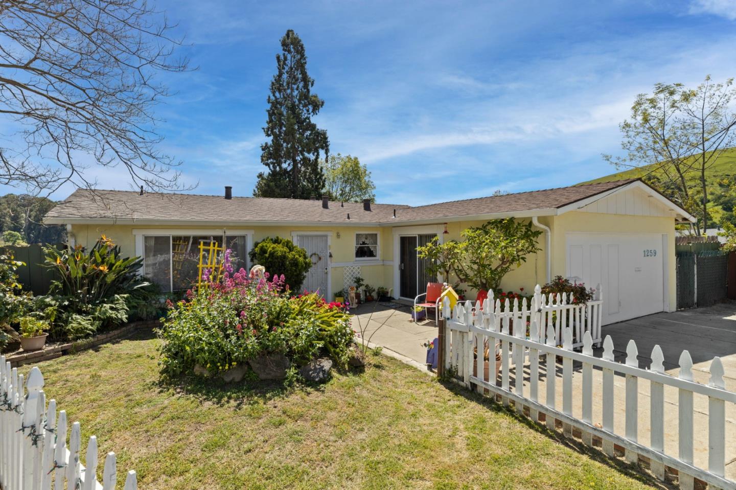Detail Gallery Image 2 of 33 For 1259 Filton Ct, Fremont,  CA 94536 - 3 Beds | 1 Baths