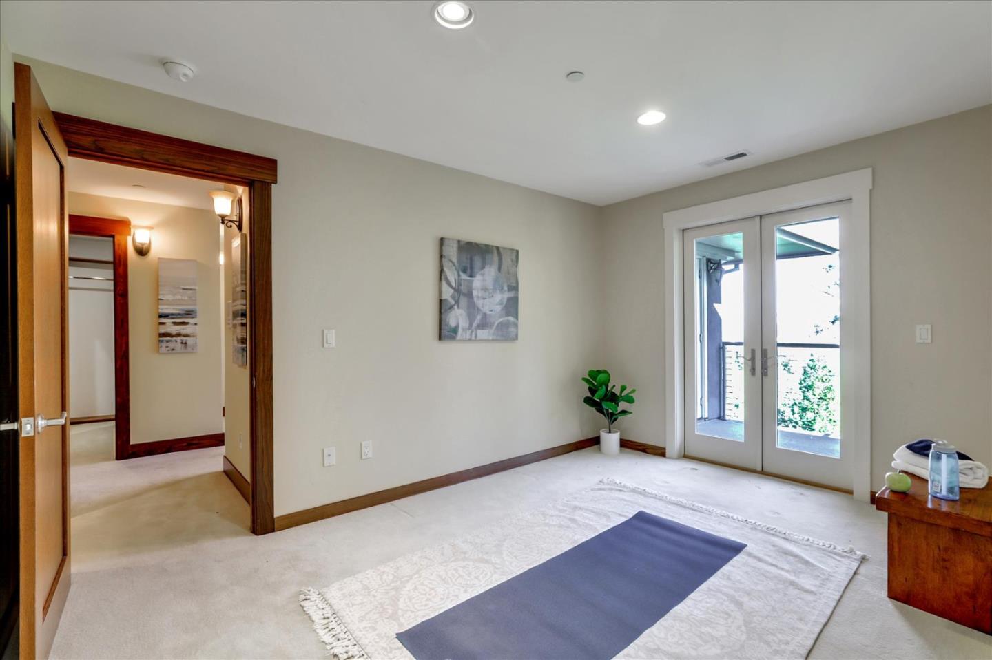Detail Gallery Image 54 of 99 For 837 Chiltern Rd, Hillsborough,  CA 94010 - 5 Beds | 5/1 Baths
