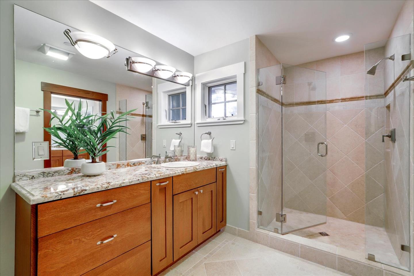 Detail Gallery Image 69 of 99 For 837 Chiltern Rd, Hillsborough,  CA 94010 - 5 Beds | 5/1 Baths