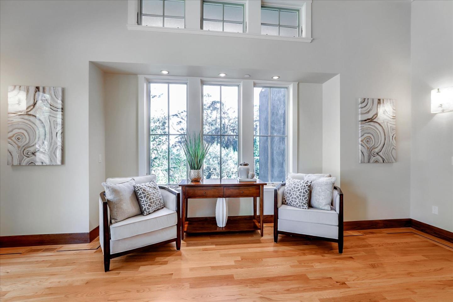 Detail Gallery Image 9 of 99 For 837 Chiltern Rd, Hillsborough,  CA 94010 - 5 Beds | 5/1 Baths