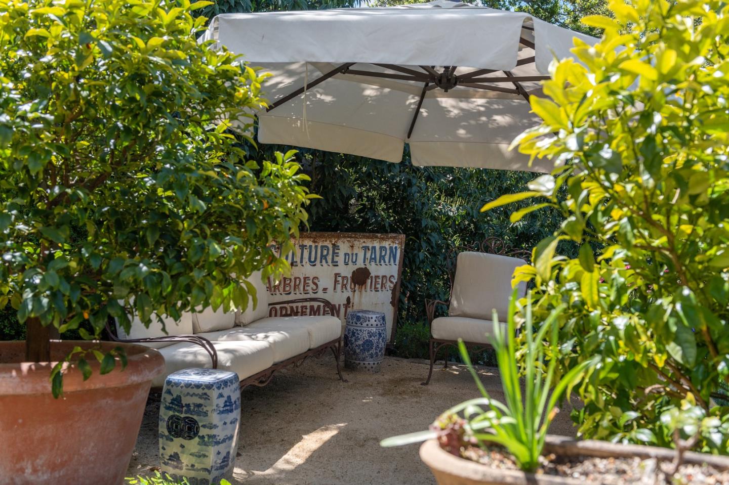 Detail Gallery Image 125 of 129 For 11 Southgate Dr, Woodside,  CA 94062 - 4 Beds | 3/2 Baths