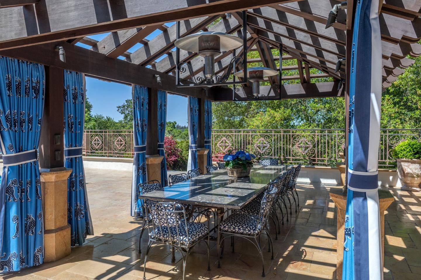 Detail Gallery Image 97 of 129 For 11 Southgate Dr, Woodside,  CA 94062 - 4 Beds | 3/2 Baths
