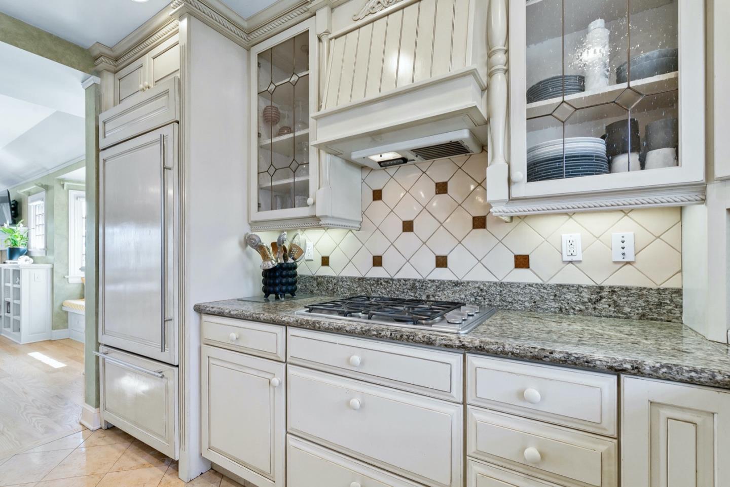 Detail Gallery Image 21 of 72 For 4415 Portola Dr, Santa Cruz,  CA 95062 - 4 Beds | 3 Baths