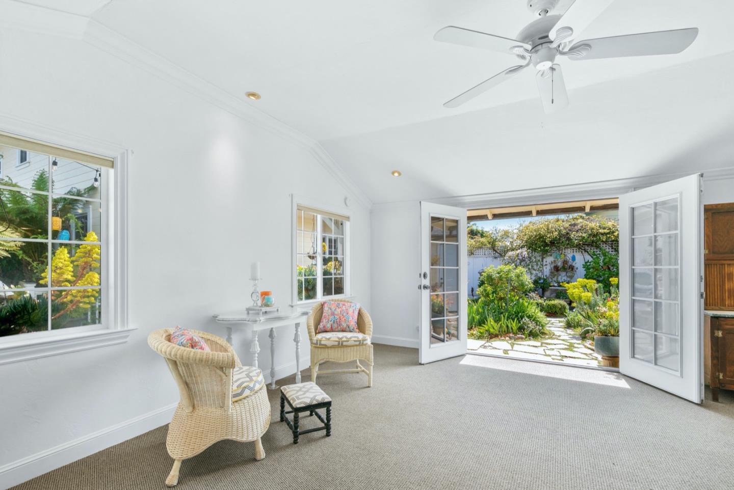 Detail Gallery Image 51 of 72 For 4415 Portola Dr, Santa Cruz,  CA 95062 - 4 Beds | 3 Baths
