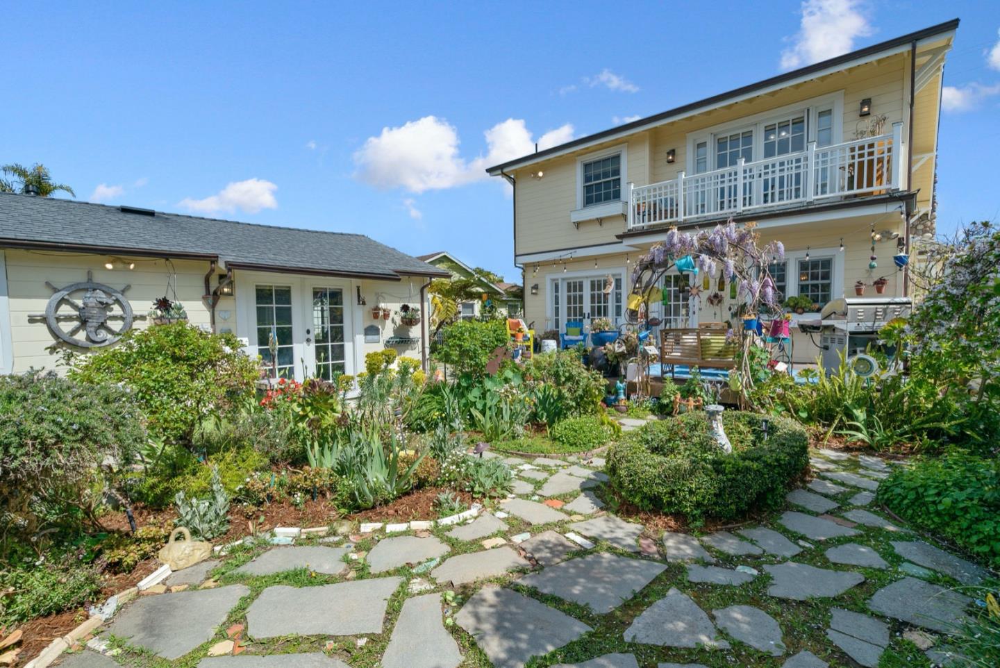 Detail Gallery Image 60 of 72 For 4415 Portola Dr, Santa Cruz,  CA 95062 - 4 Beds | 3 Baths
