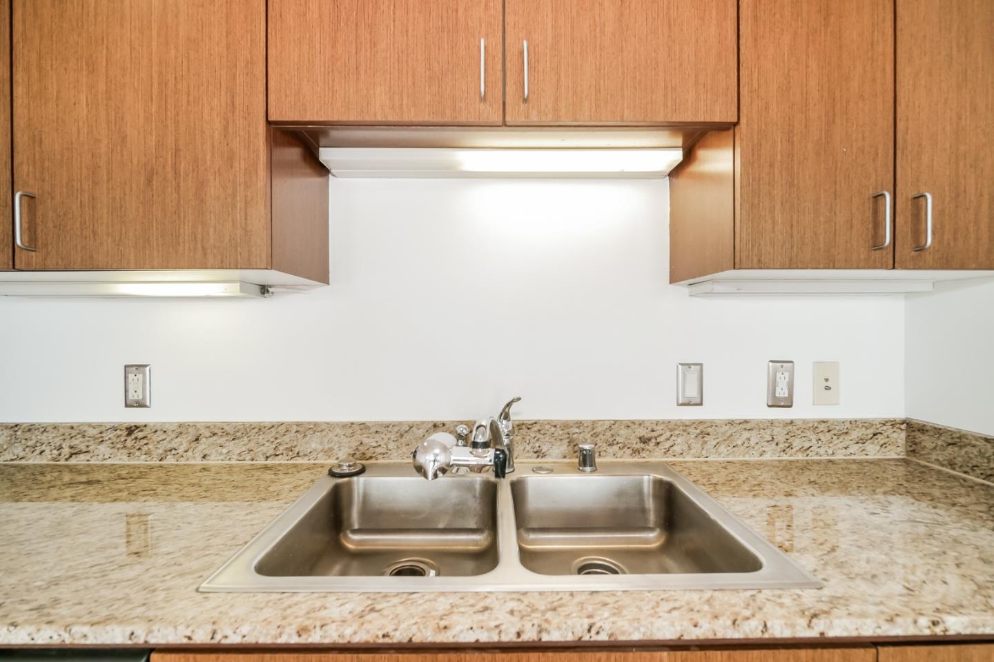 Detail Gallery Image 13 of 26 For 200 N San Fernando Rd #318,  Los Angeles,  CA 90031 - 1 Beds | 1 Baths