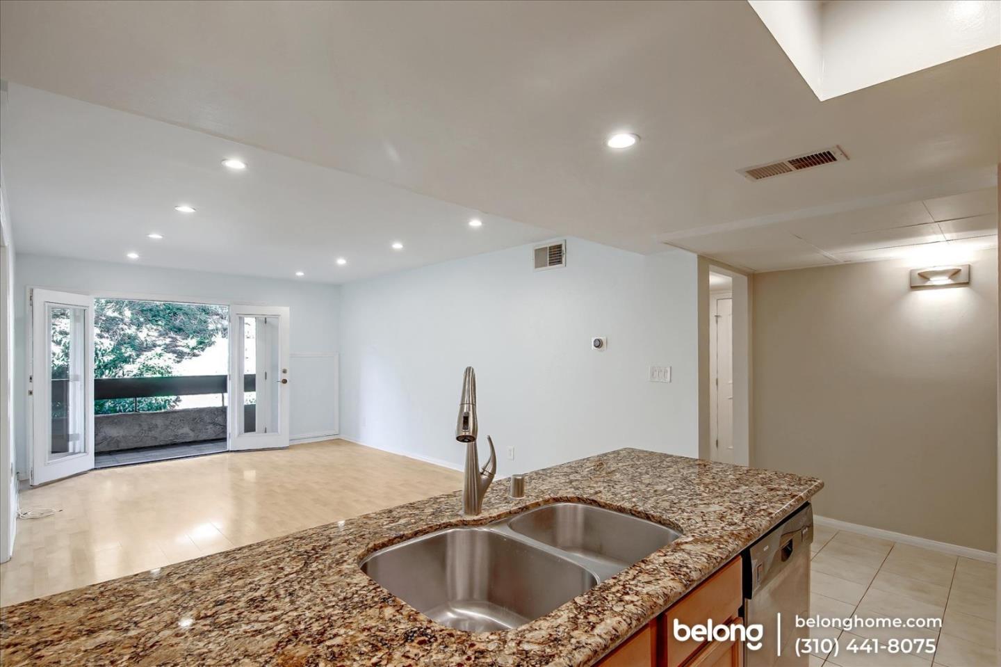 Detail Gallery Image 25 of 33 For 2700 Cahuenga Blvd #4218,  Los Angeles,  CA 90068 - 2 Beds | 2 Baths